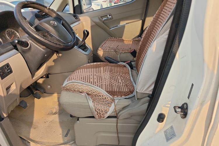 Used GAC Gonow Starry 2013 1.5L Seven-Seater Luxury Model
