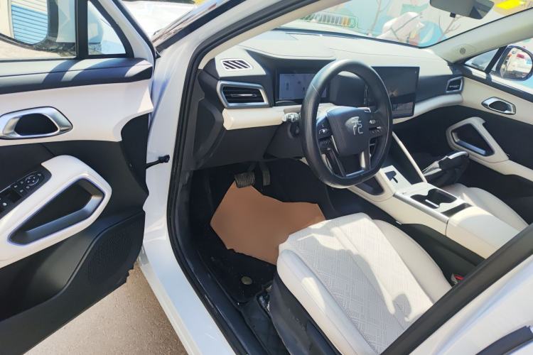 Used BYD Yuan UP 2025 Intelligent Driving Version 401 KM Dynamic Edition
