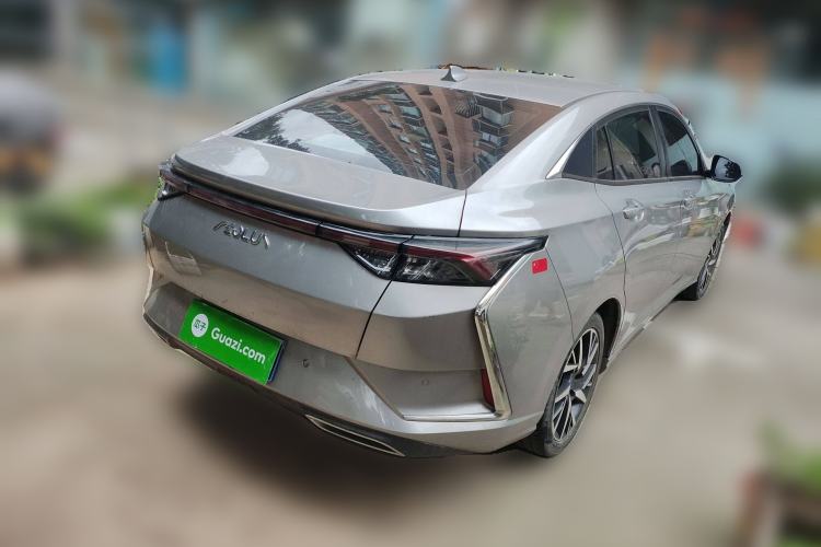 Used Dongfeng Aeolus Yixuan 2020 230T Automatic Dazzle Track Edition
