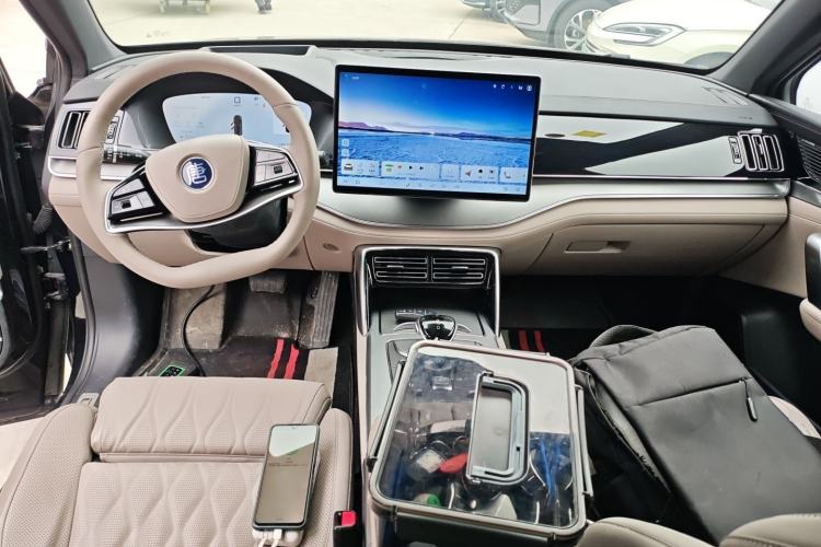 Used BYD Tang New Energy 2025 Intelligent Driving Version DM-i 115KM Flagship Edition Center Console