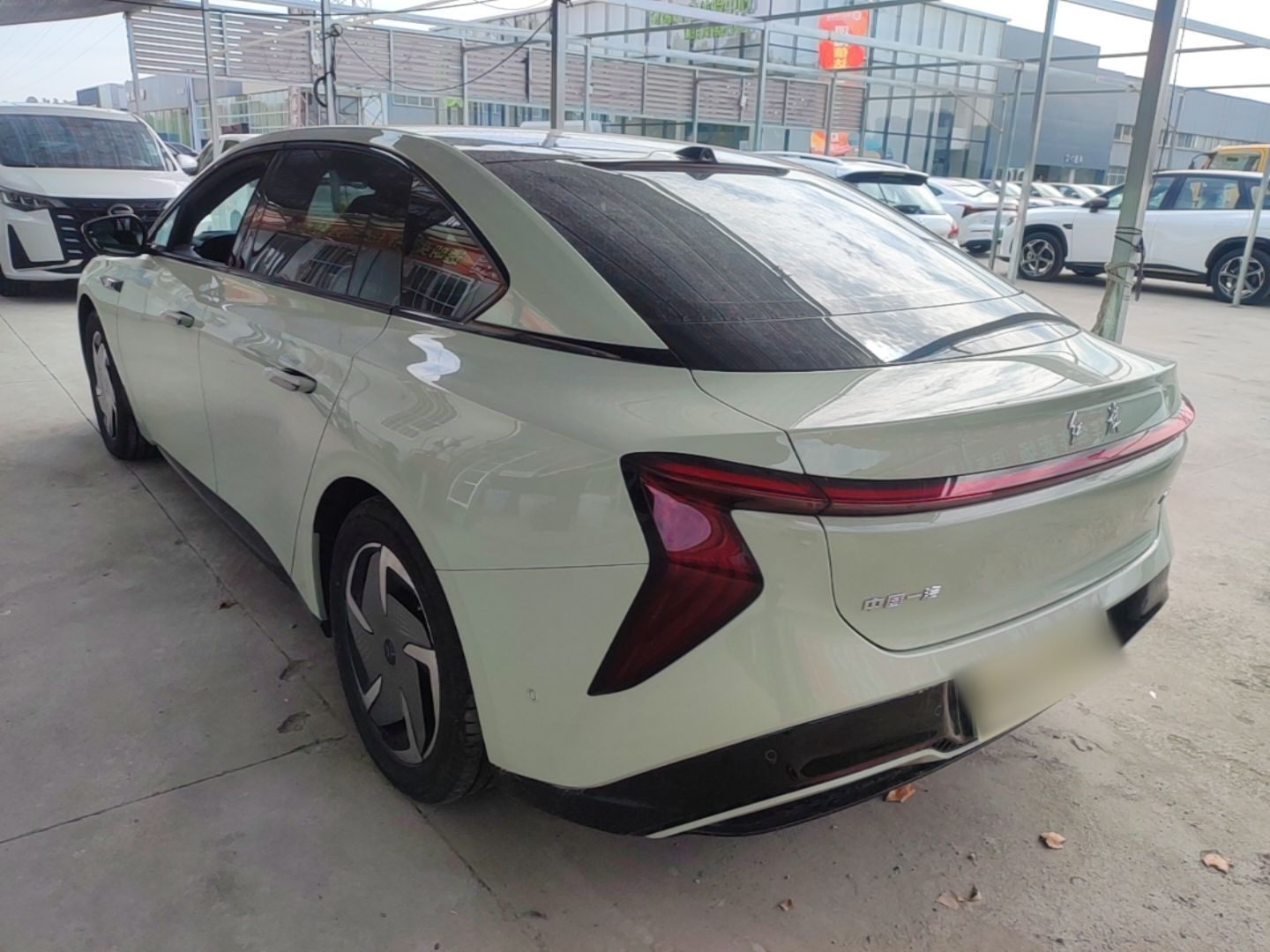 Hongqi EH7 2025 690 Smart Selection Edition — снимка 4