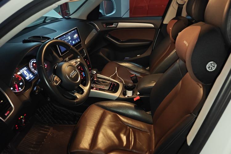 Used Audi Q5 2017 40 TFSI Ambition Edition Left Front Seat