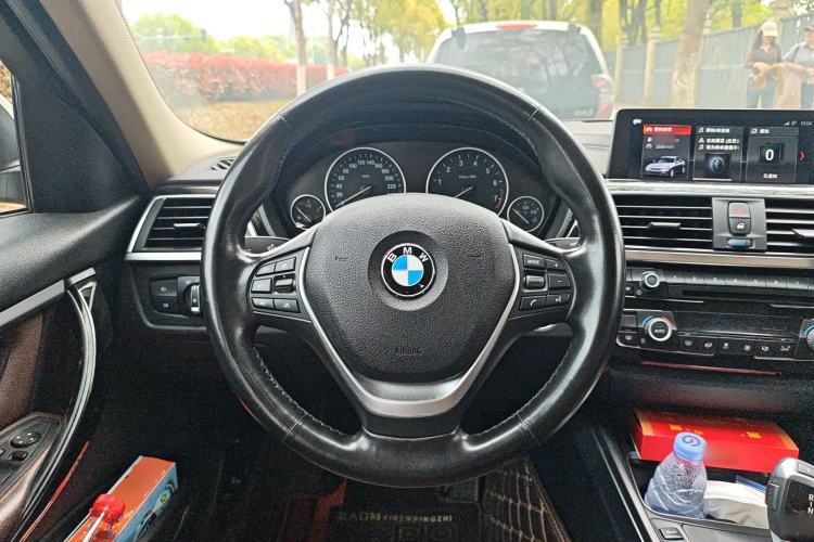 Used BMW 3 Series 2019 320Li Fashion Model Steering Wheel