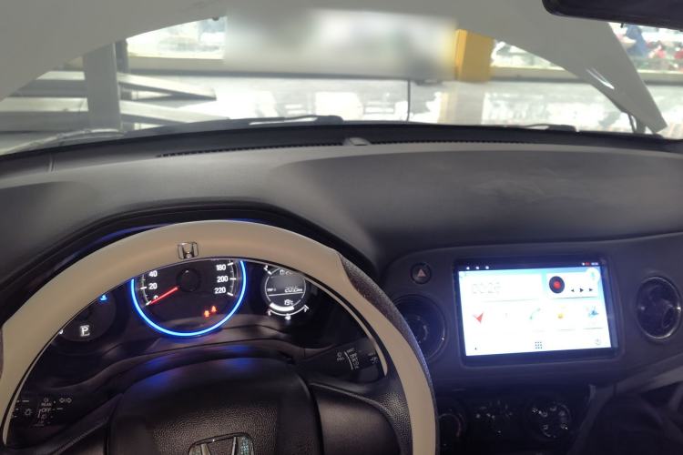 Used Honda XR-V 2015 1.8L EXi CVT Comfort Version Center Console