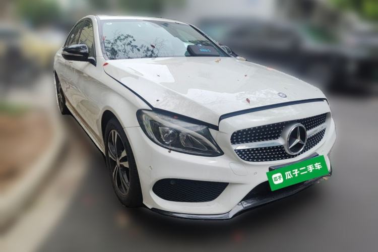 Used Mercedes-Benz C-Class 2017 C 200 Sport Edition Front Right 45 Deg