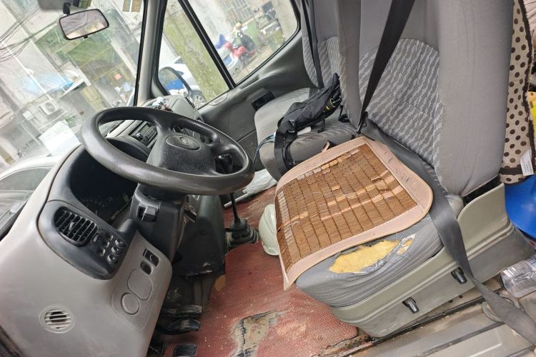 Used Ford Classic Transit 2013 2.8T Facelifted Diesel Van - Short Wheelbase Mid-Roof Model JX493ZLQ4
