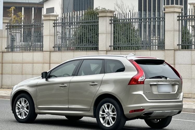 Used Volvo XC60 2016 T5 Smart Upgrade Model