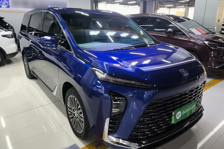 Used Buick GL8 New Energy 2024 Lu Zun Luxury Edition 7-Seater Front Right 45 Deg