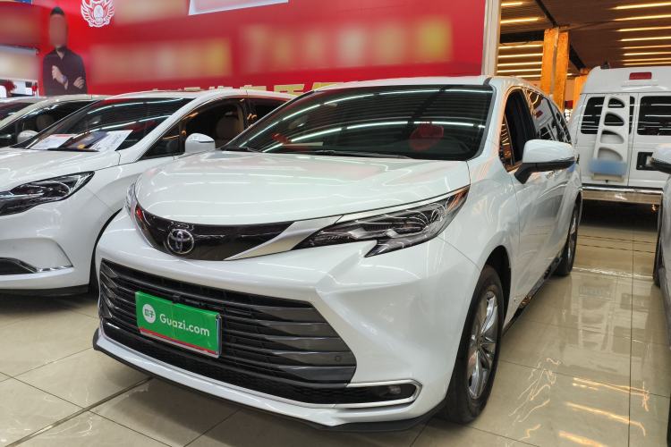 Used Toyota SIENNA 2024 2.5L Hybrid Four-Wheel Drive Prestige Edition