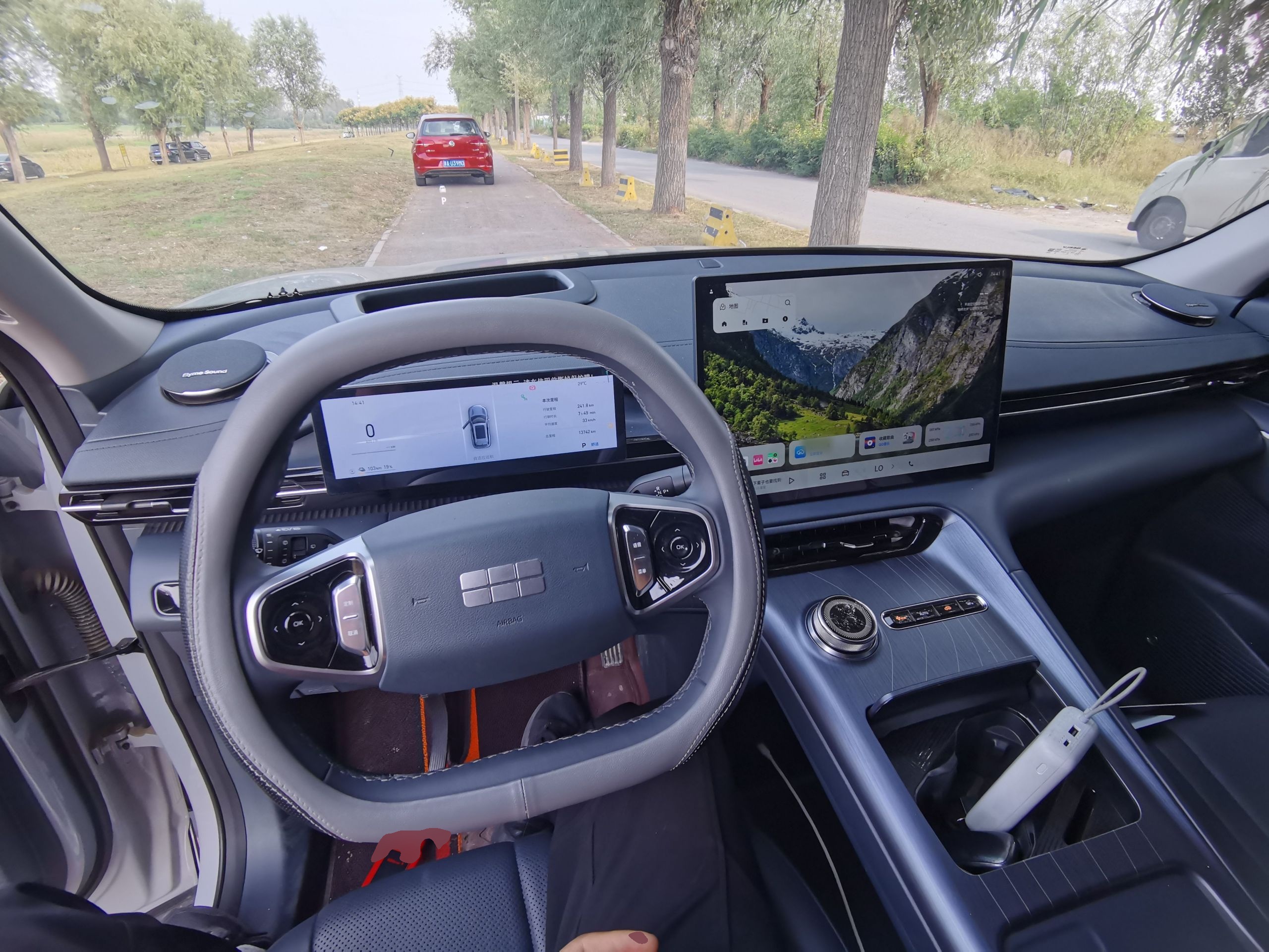 Geely Galaxy E5 2024 530 km Exploration+ Version — снимка 12