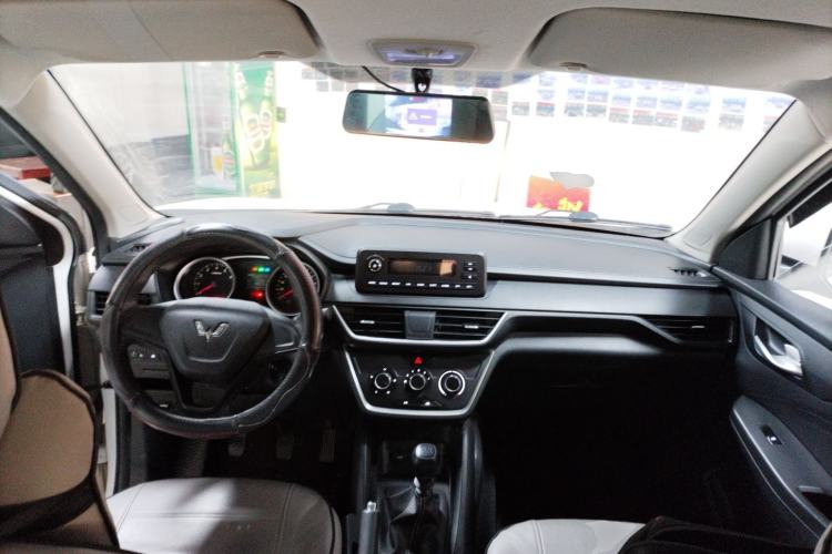 Used Wuling Hongguang S3 2019 1.5L Manual Standard Version China VI Standard
