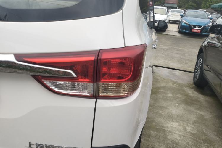 Used Wuling Hongguang 2016 1.5L S1 Deluxe Model China V-standard Right Rear Taillight