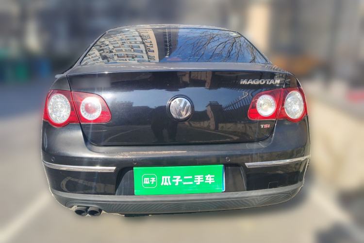 Used Volkswagen Magotan 2011 1.8TSI DSG Comfort Model Rear