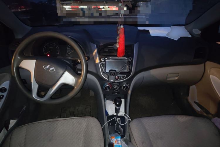 Used Hyundai Verna (older generation) 2010 Sedan 1.4L Automatic Comfort Model GS
