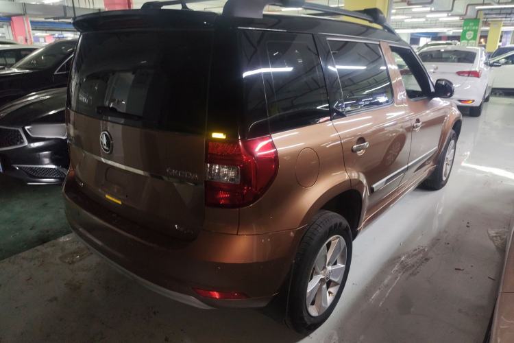 Used Skoda Yeti 2016 1.4TSI DSG Advanced Edition Rear Right 45 Deg