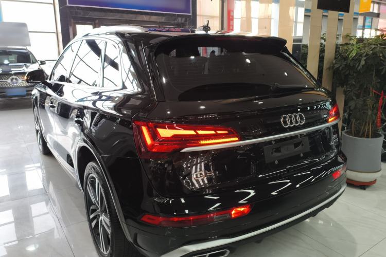 Used Audi Q5L 2022 40T Fashionable and Dynamic Model
