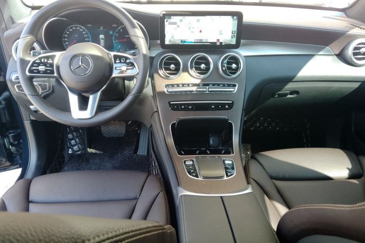 Used Mercedes-Benz GLC 2021 GLC 260 L 4MATIC Luxury Model Center Console