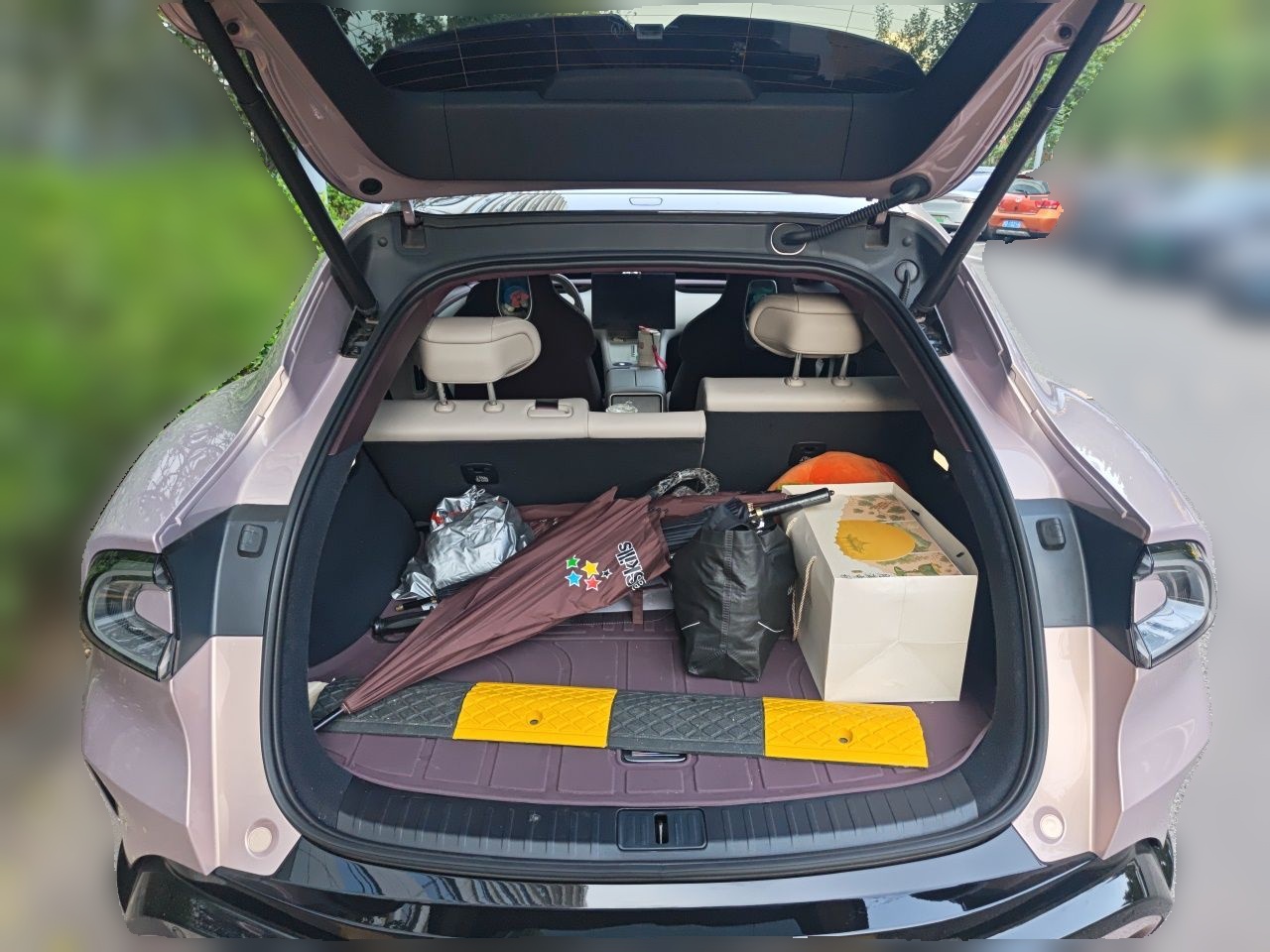 Xiaomi Auto YU7 2025 Ultra-Long Range High-Performance All-Wheel-Drive Max Edition — снимка 19