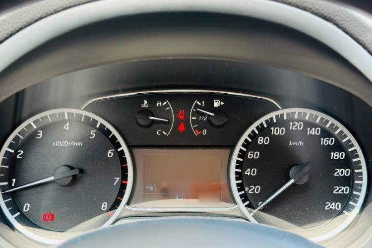 Used Nissan Sylphy 2024 Facelifted Three Classic 1.6XE CVT Comfort Edition Audio And AC Panel