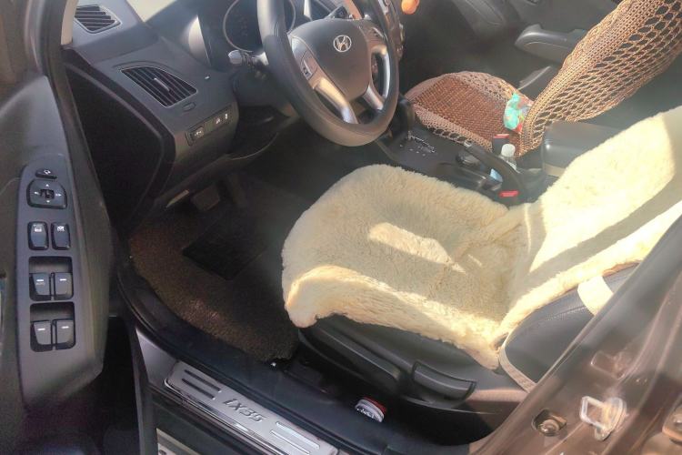 Used Hyundai ix35 2013 2.0L Automatic Two-Wheel Drive Smart GLS China IV Standard
