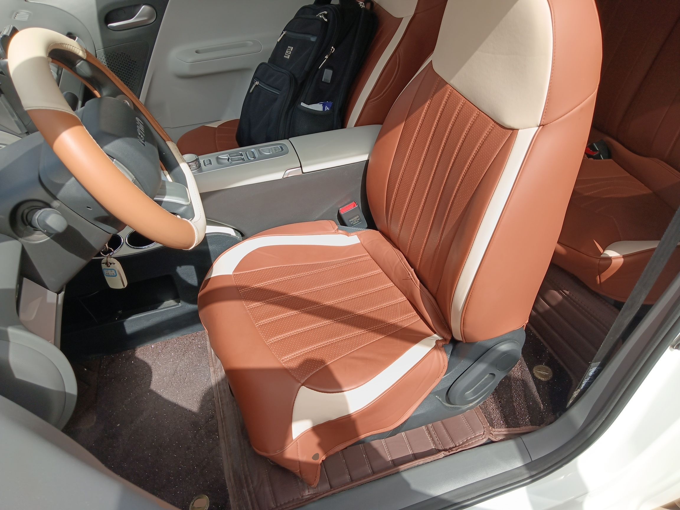 المقاعد الأمامية داخل السيارة