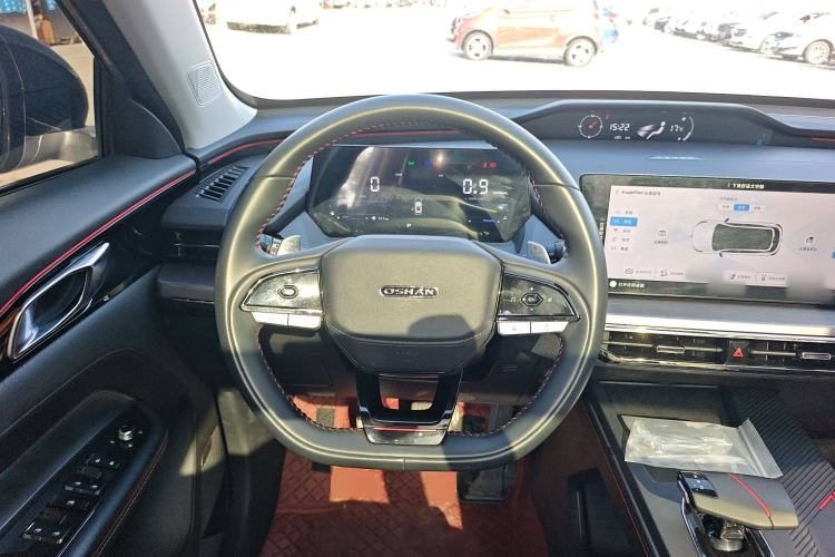 Used Oshan Z6 2022 Blue Whale 1.5T DCT Luxury Model
