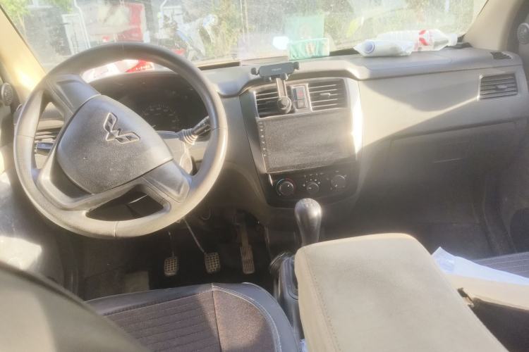 Used Wuling Rongguang 2019 1.2L S Van Standard Model with 5 Seats