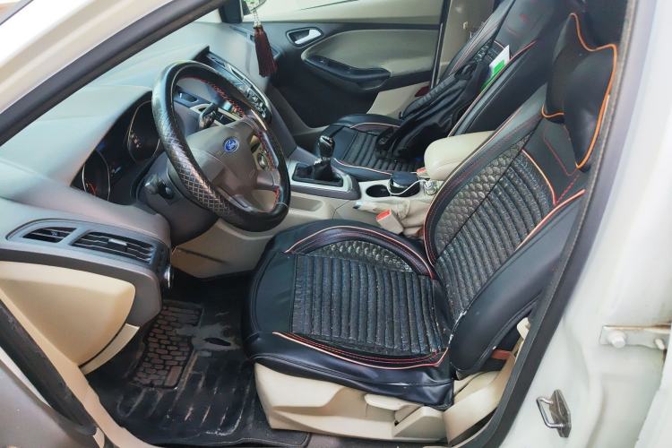 Used Ford Focus 2012 Sedan 1.6L Manual Comfort Model Left Front Seat