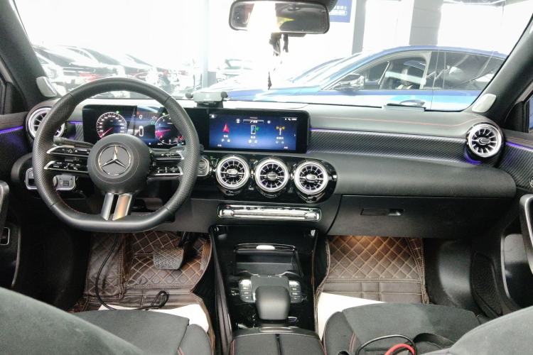 Used Mercedes-Benz A-Class 2023 A 200 L Fashion Model Center Console