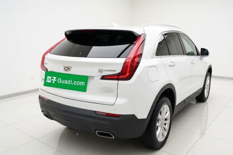 Used Cadillac XT4 2018 28T Two-Wheel Drive Tech Version Rear Right 45 Deg