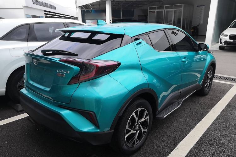 Used Toyota C-HR 2018 2.0L Luxury Sunroof Version China V Emission Standard