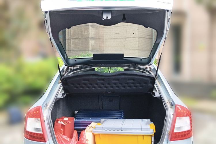 Used Skoda Octavia 2012 1.6L Automatic Yijun Edition Trunk