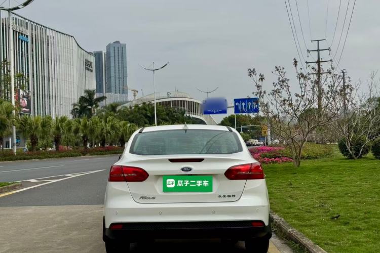 Used Ford Focus 2018 Sedan Classic 1.6L Automatic Trendy SmartDrive Edition