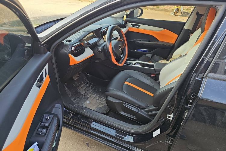 Used Dongfeng Aeolus Yixuan 2023 Mach Edition 1.5L Automatic Chasing Shadow Version Driver Seat