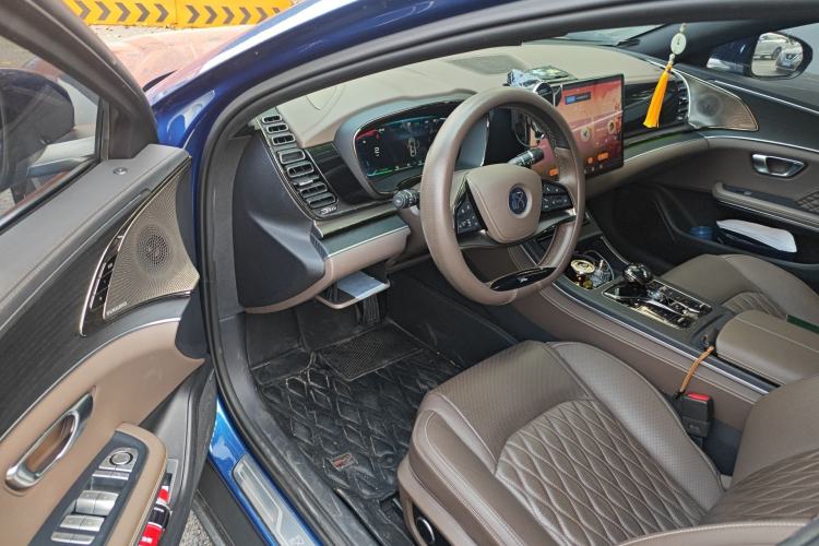 Used BYD Han 2022 DM-i 121KM Luxury Model Driver Seat