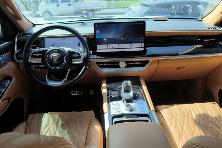 Used Tank 500 New Energy 2024 Hi4-T
