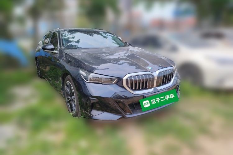 Used BMW 5 Series 2026 525Li M Sport Package Front Right 45 Deg