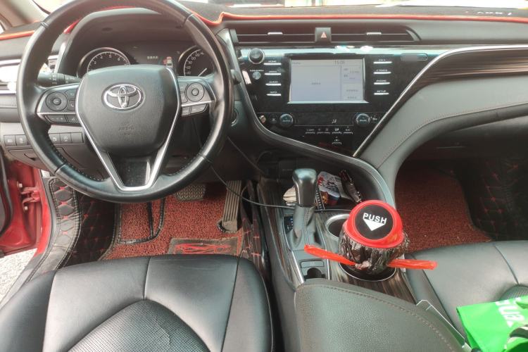 Used Toyota Camry 2018 2.0G Luxury Edition
