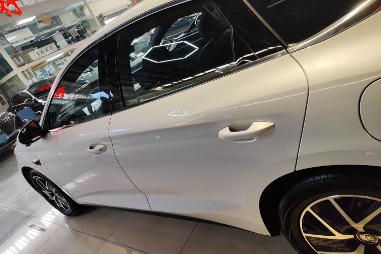 Used BYD Qin L 2025 DM-i Smart Drive 120KM Superior Model
