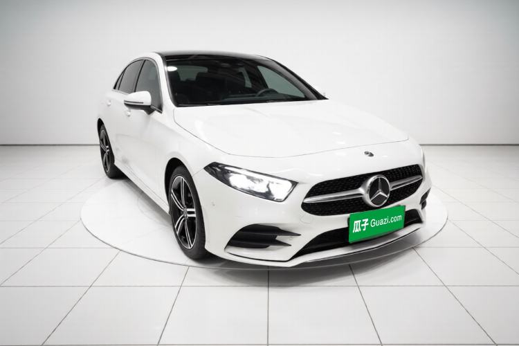 Used Mercedes-Benz A-Class 2022 Revised Version A 200 L Sport Sedan Fashionable Style Exterior 2