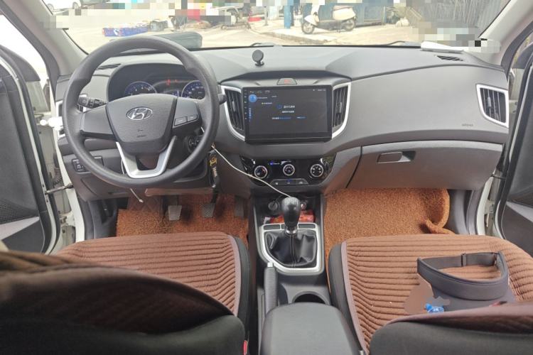 Used Hyundai ix25 2017 1.6L Manual Fashion Model