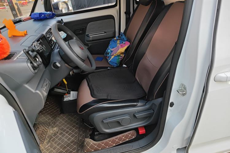 Used Wuling Zhiguang New Energy 2025 Model 305km Ambitious Edition
