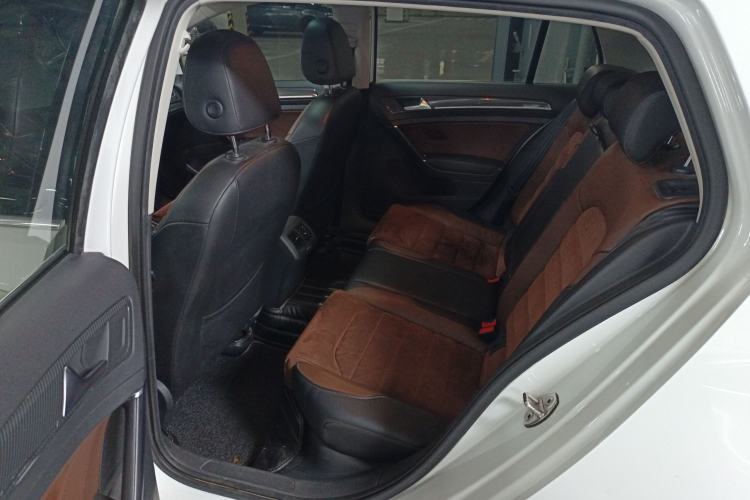 Used Volkswagen Golf 2018 230TSI Automatic Luxury Version