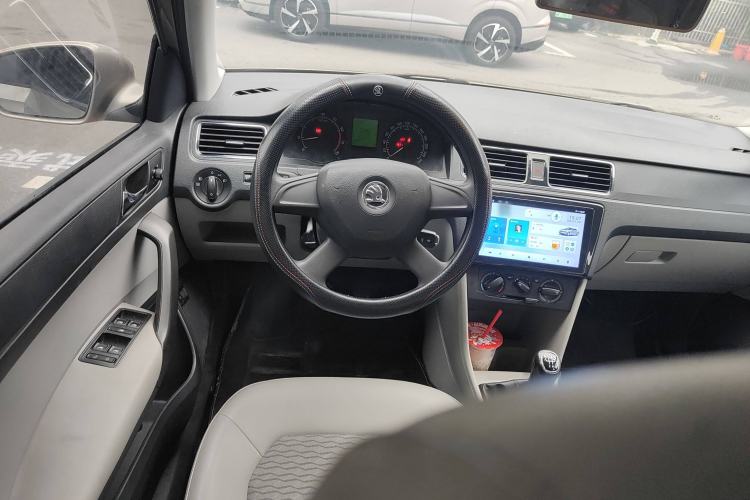Used Skoda Rapid 2013 1.6L Manual Smart Selection Model