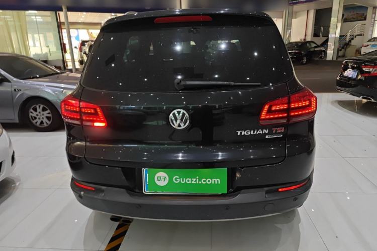 Used Volkswagen Tiguan 2013 2.0 TSI Automatic All-Wheel-Drive Flagship Edition Rear