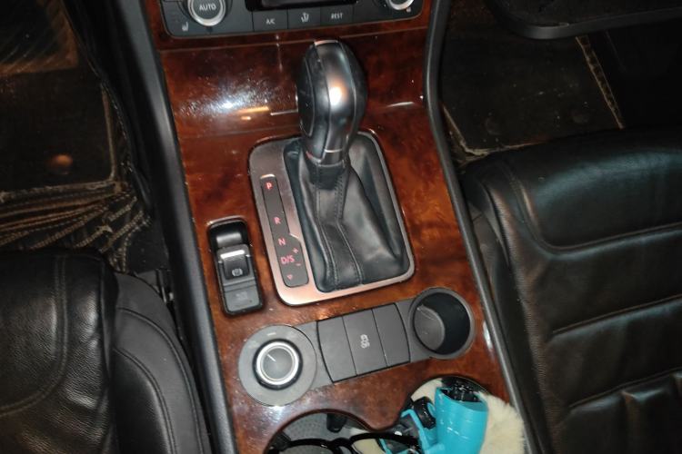 Used Volkswagen Touareg 2011 3.0 TSI Standard Version
