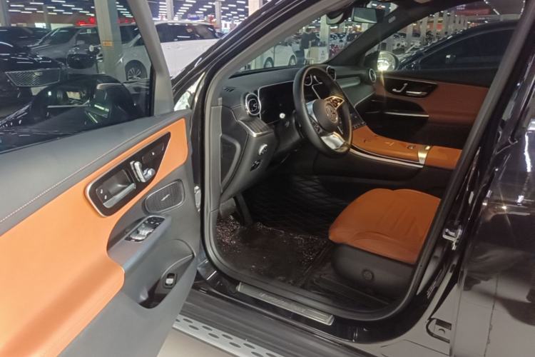 Used Mercedes-Benz GLC 2023 GLC 260 L 4MATIC Dynamic Edition 5-seater