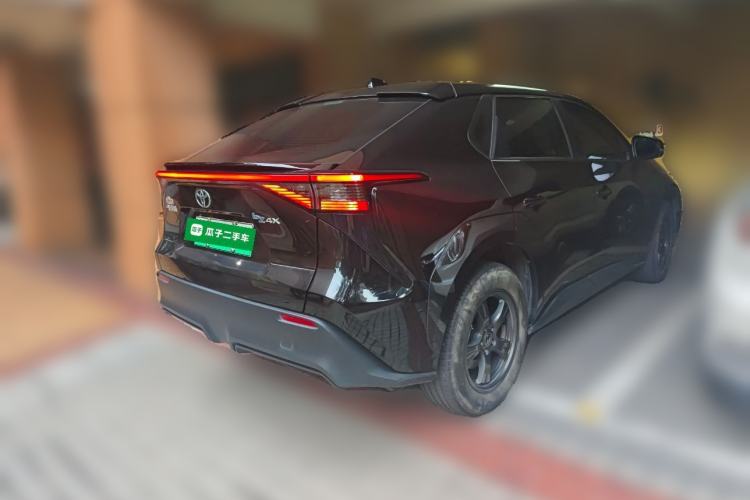 Used Toyota FAW bZ4X 2022 Two-Wheel-Drive Elite JOY Edition
