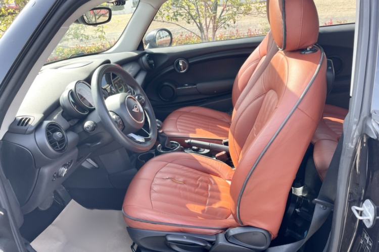 Used MINI 2014 1.5T COOPER Fun
