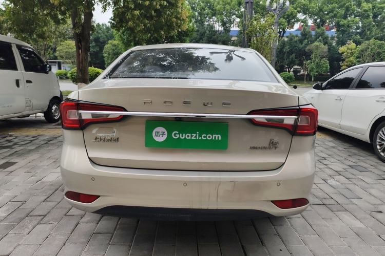 Used Roewe i5 2020 1.5L Automatic 4G Connect Luxury Flagship Edition
